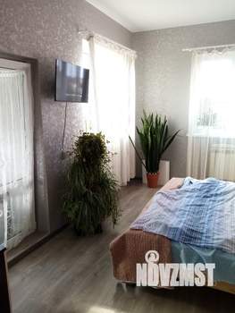 Дом 179м², 2-этажный, участок 9 сот.