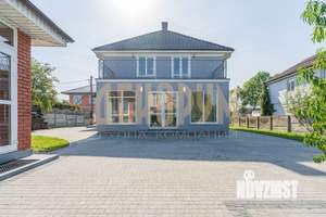 Дом 230м², 3-этажный, участок 6 сот.