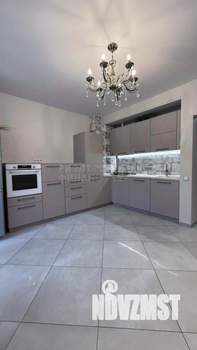 Таунхаус 110м², 3-этажный, участок 3 сот.