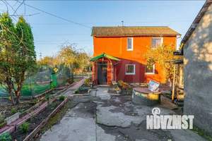 Дом 60м², 2-этажный, участок 6 сот.