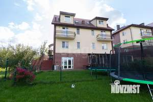 Таунхаус 130м², 3-этажный, участок 2 сот.