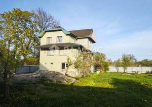 Дом 245м², 3-этажный, участок 6 сот.