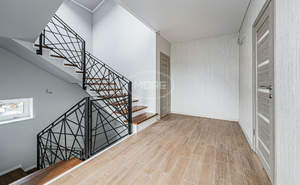 Дом 332м², 3-этажный, участок 6 сот.