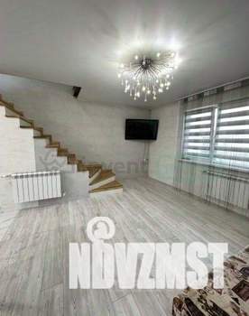 Таунхаус 100м², 3-этажный, участок 1 сот.