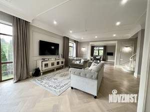 Дом 400м², 3-этажный, участок 4 сот.