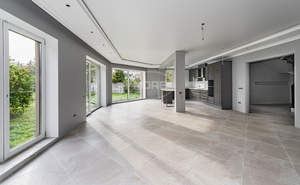 Дом 332м², 3-этажный, участок 6 сот.