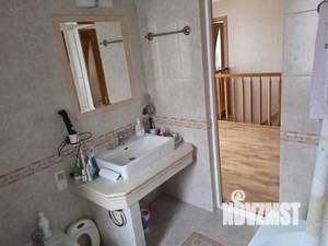 Дом 160м², 3-этажный, участок 6 сот.