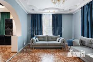 Дом 141м², 2-этажный, участок 4 сот.