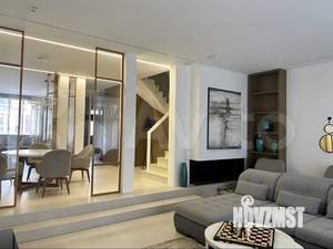 Таунхаус 323м², 3-этажный, участок 3 сот.