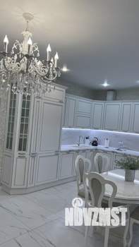 Дом 204м², 2-этажный, участок 5 сот.