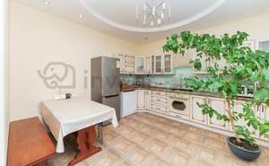 Дом 280м², 3-этажный, участок 8 сот.