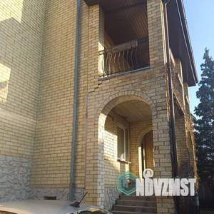 Дом 347м², 3-этажный, участок 10 сот.