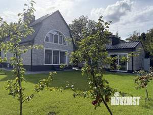 Дом 349м², 3-этажный, участок 8 сот.