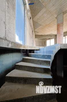 Дом 608м², 3-этажный, участок 12 сот.