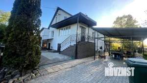 Дом 352м², 3-этажный, участок 8 сот.