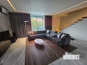 Таунхаус 270м², 3-этажный, участок 2 сот.