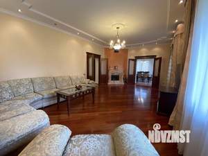 Дом 268м², 3-этажный, участок 6 сот.