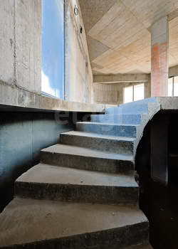 Дом 608м², 3-этажный, участок 12 сот.