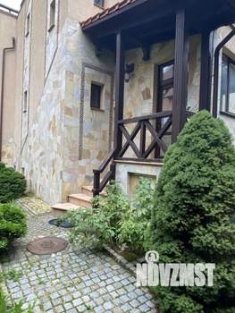 Дом 268м², 3-этажный, участок 6 сот.