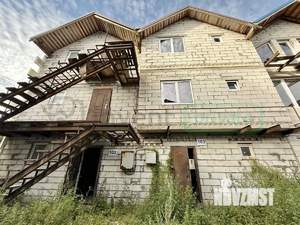 Таунхаус 150м², 3-этажный, участок 1 сот.