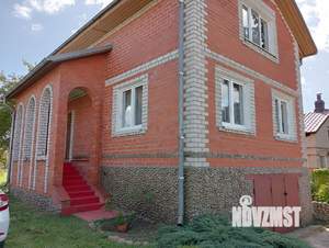 Дом 153м², 3-этажный, участок 8 сот.