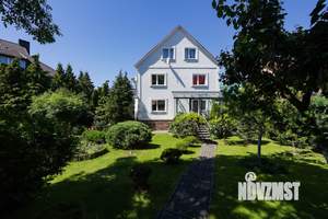 Дом 320м², 3-этажный, участок 12 сот.