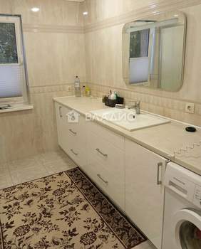 Дом 140м², 2-этажный, участок 6 сот.