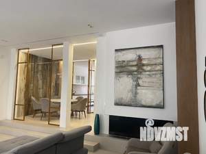 Таунхаус 323м², 3-этажный, участок 3 сот.