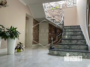 Дом 250м², 2-этажный, участок 6 сот.