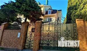 Таунхаус 440м², 4-этажный, участок 6 сот.