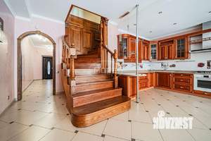 Таунхаус 212м², 3-этажный, участок 2 сот.