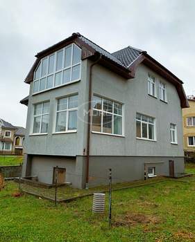 Дом 220м², 2-этажный, участок 6 сот.