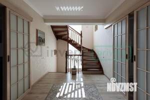 Дом 216м², 3-этажный, участок 4 сот.