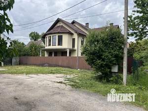 Дом 1000м², 2-этажный, участок 7 сот.