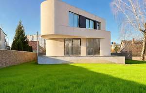 Дом 608м², 3-этажный, участок 12 сот.