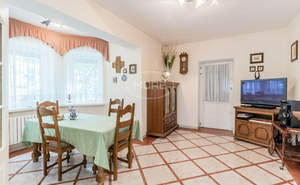 Дом 461м², 3-этажный, участок 8 сот.