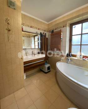 Дом 226м², 2-этажный, участок 0 сот.