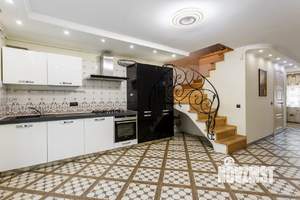 Таунхаус 137м², 3-этажный, участок 2 сот.