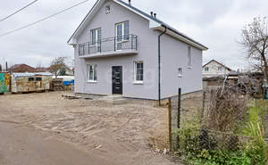 Дом 180м², 2-этажный, участок 5 сот.