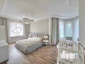 Дом 520м², 3-этажный, участок 6 сот.