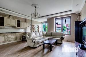 Таунхаус 195м², 3-этажный, участок 2 сот.