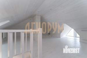 Дом 230м², 3-этажный, участок 6 сот.