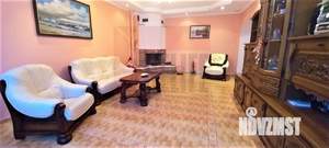 Таунхаус 440м², 4-этажный, участок 6 сот.