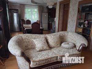 Дом 160м², 3-этажный, участок 6 сот.