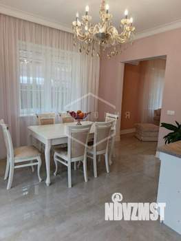 Дом 250м², 2-этажный, участок 6 сот.