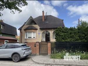 Дом 250м², 3-этажный, участок 8 сот.