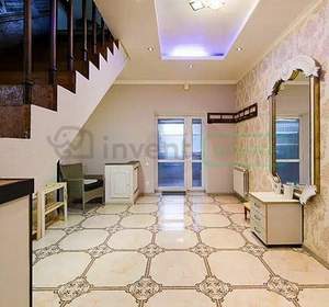 Дом 262м², 3-этажный, участок 8 сот.