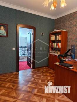 Дом 250м², 2-этажный, участок 6 сот.