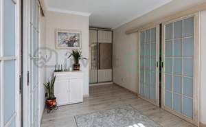 Дом 216м², 3-этажный, участок 4 сот.