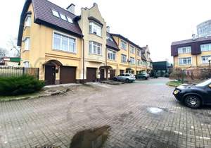 Дом 138м², 2-этажный, участок 1 сот.